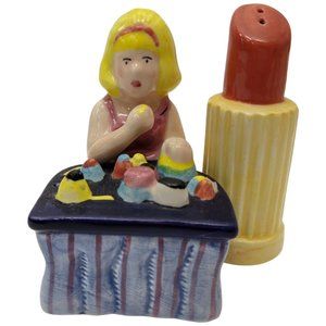 Vanity Lipstick Salt Pepper Shaker Set Lady Girly Kitsch Makeup Omnibus OCI